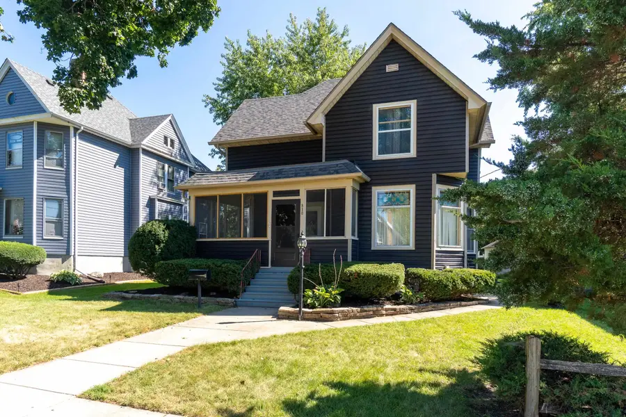 810 Warren Avenue, Belvidere, IL 61008 - #3
