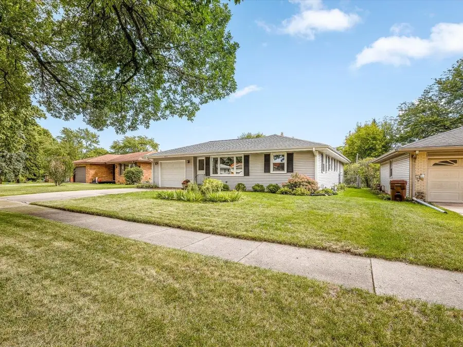 4015 Pleasant Valley Boulevard, Rockford, IL 61114 - #2