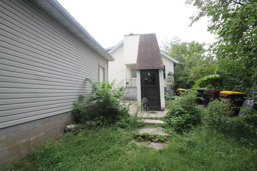1617 Montague Street, Rockford, IL 61102 - #2