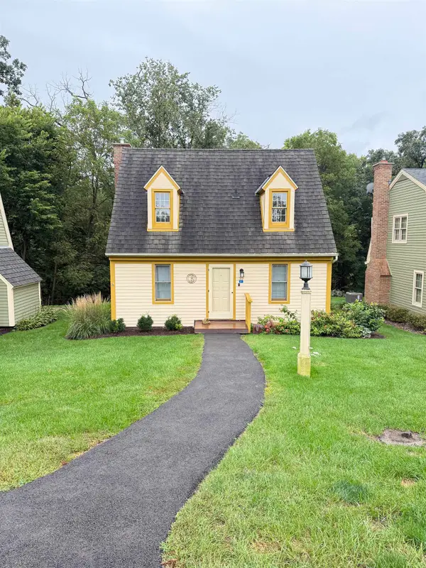 37 Newhall Lane, GALENA, IL 61036