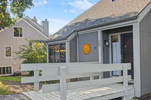 105 Plum Cove Drive, GALENA, IL 61036