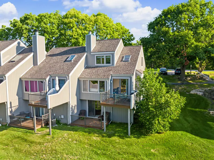 105 Plum Cove Drive, Galena, IL 61036 - #2