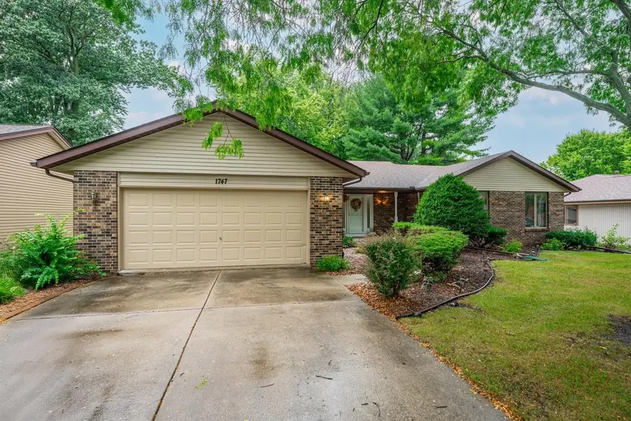 1747 Arnold Avenue, Rockford, IL 61108 - #2