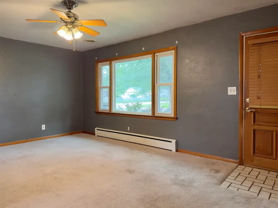 1311 THEODORE Street, Loves Park, IL 61111 - #2