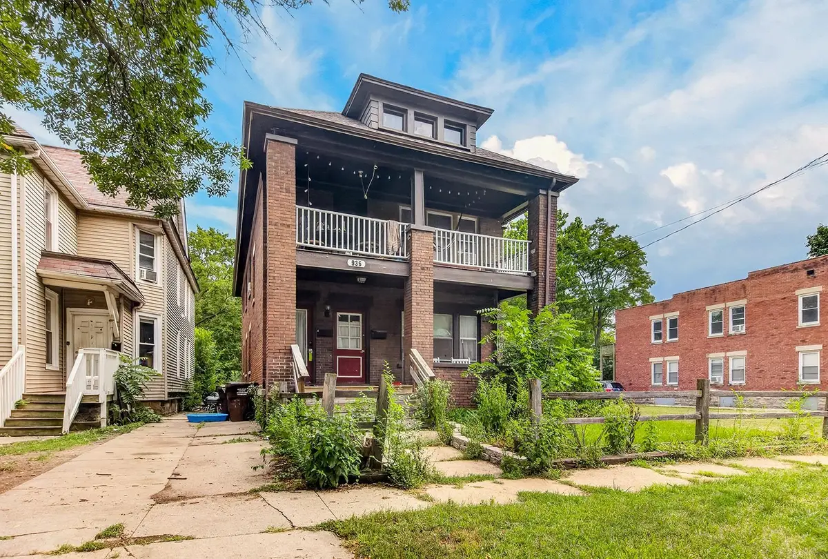 936 S 3rd Street, Rockford, IL 61104 - #1