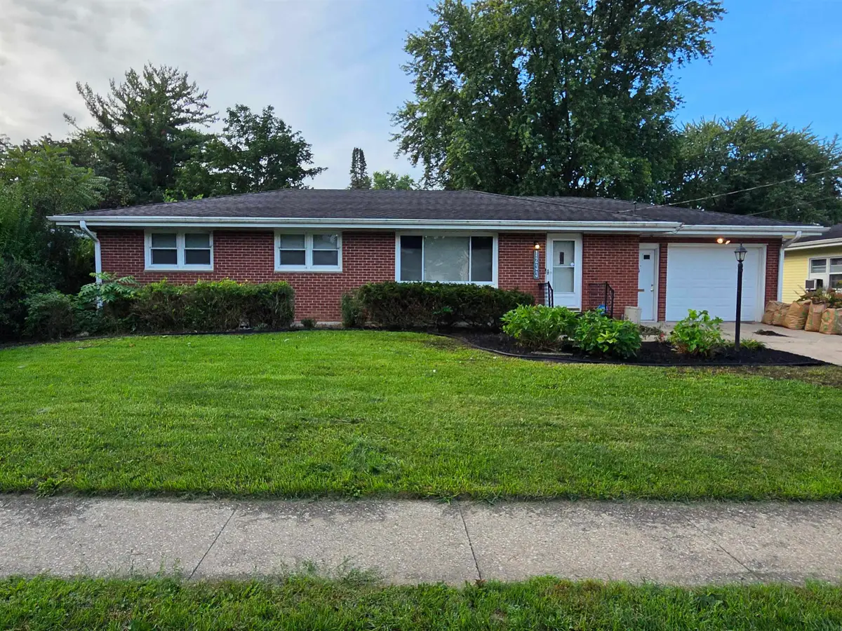 1233 W logan, Freeport, IL 61032 - #1