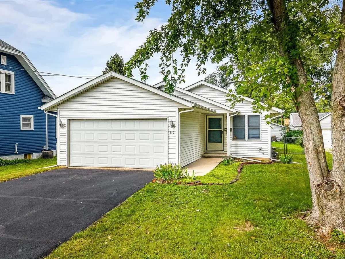 610 Sydney Avenue, Loves Park, IL 61111 - #1