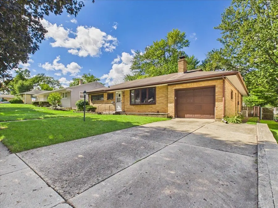 919 Woodland Drive, Rockford, IL 61108 - #3