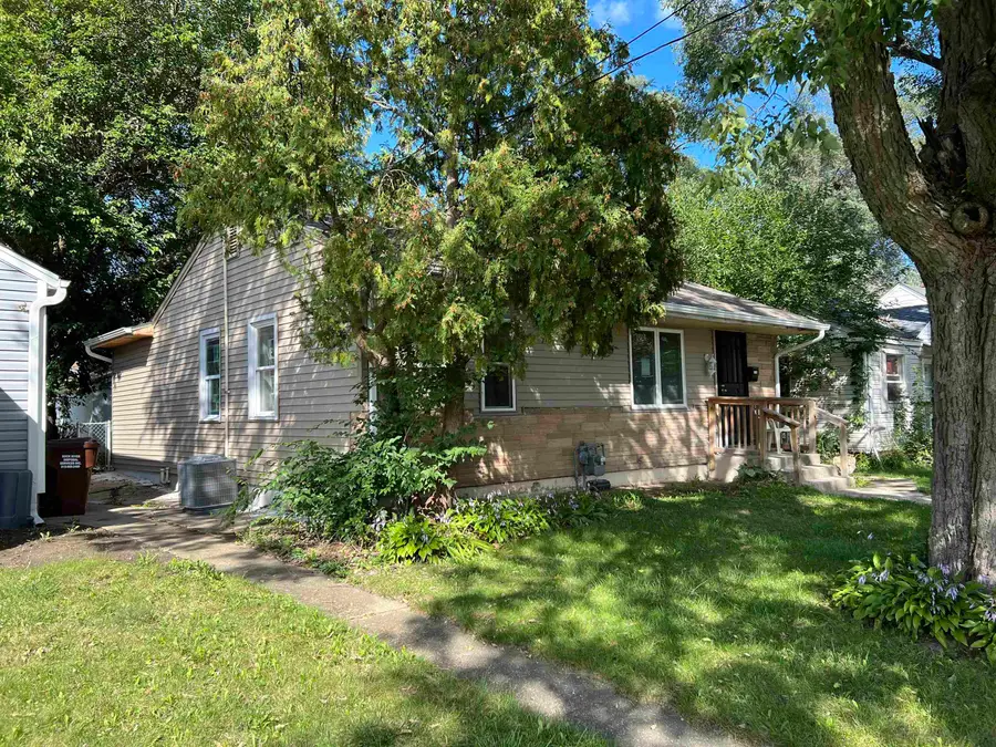 1223 Island Avenue, Rockford, IL 61102 - #3