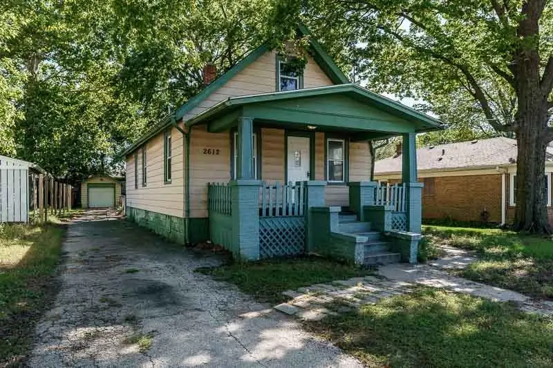2612 S 6th Street, Rockford, IL 61109 - #3