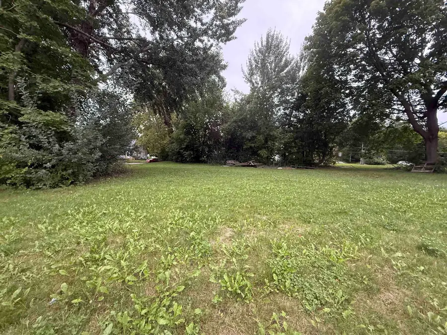 726 S Adams Avenue, Freeport, IL 61032 - #2