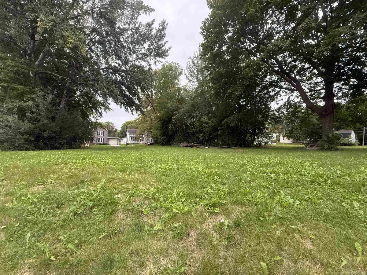 732 S Adams Avenue, Freeport, IL 61032 - #1