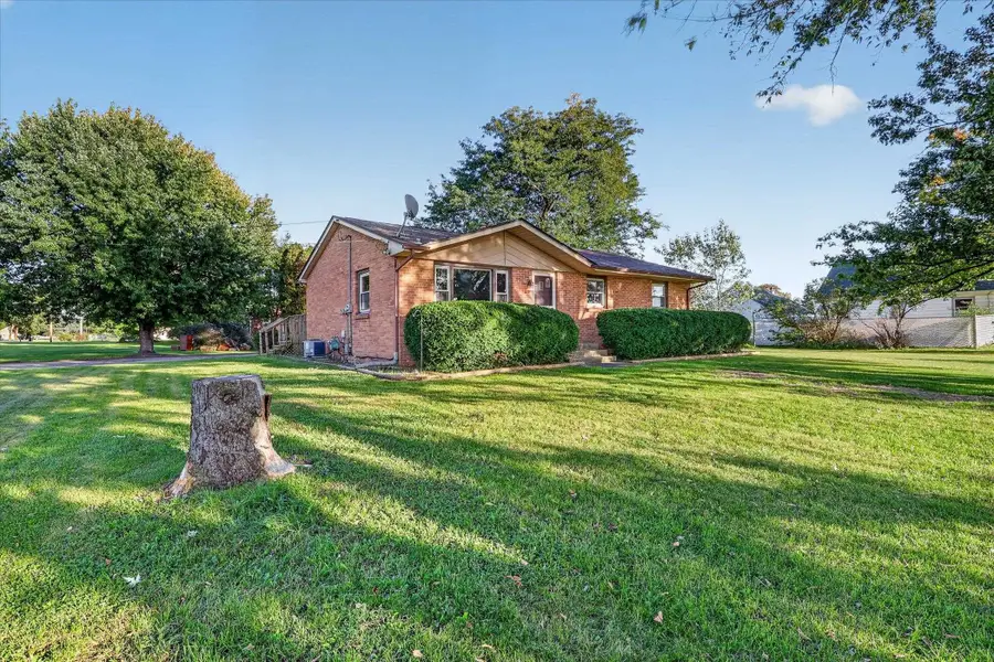 12605 N 2nd Street, Roscoe, IL 61073 - #3