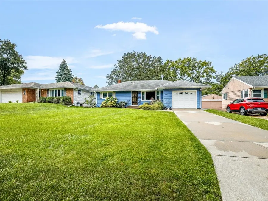 811 Parkside Drive, Rockford, IL 61108 - #3