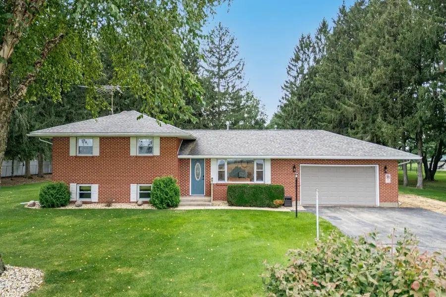 2292 N Leaf River Road, Mount Morris, IL 61054 - #2