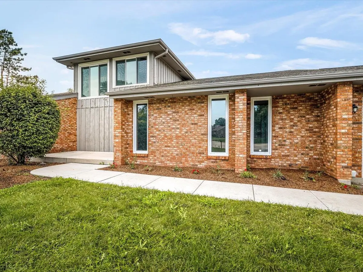 6022 Fireside Drive, Rockford, IL 61114 - #1