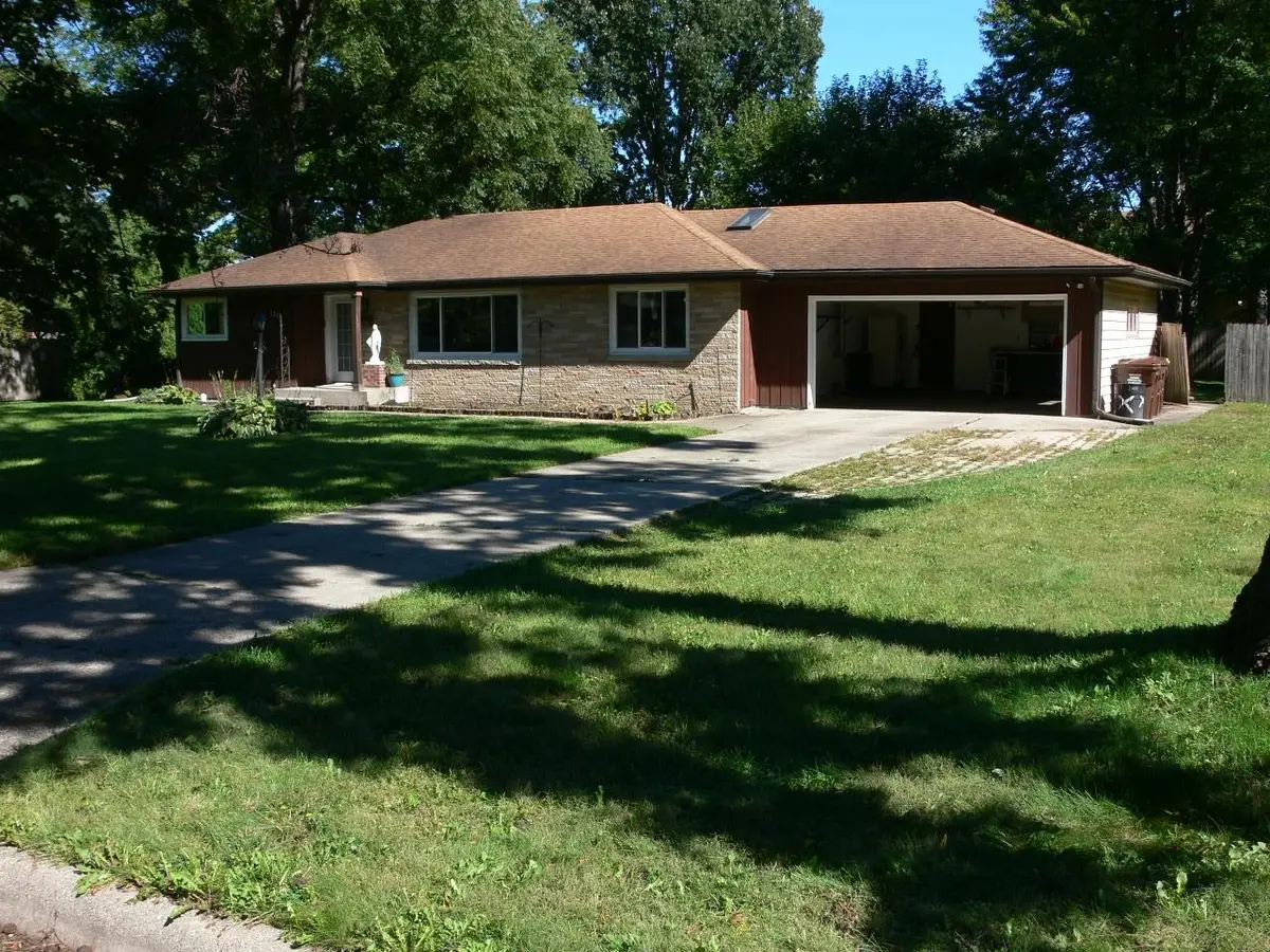1315 Coolidge Place, Rockford, IL 61107 - #1