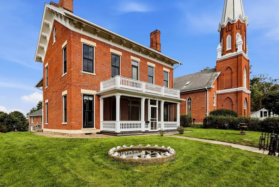 129 S High Street, Galena, IL 61036 - #2