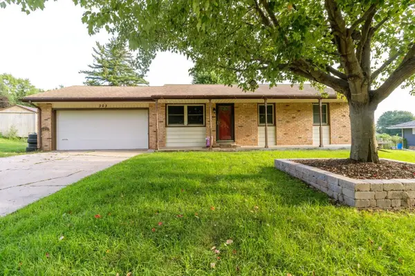 303 Hough Drive, MACHESNEY PARK, IL 61115