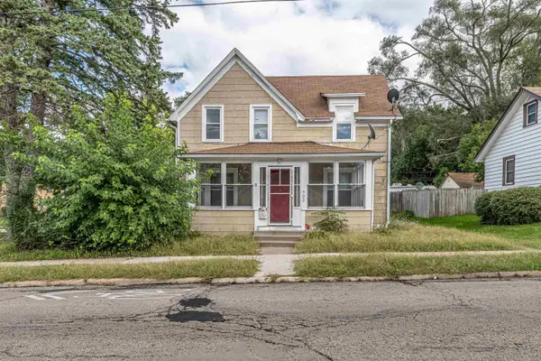 902 18th Street, ROCKFORD, IL 61104
