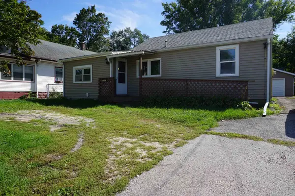 909 Harlem Road, MACHESNEY PARK, IL 61111