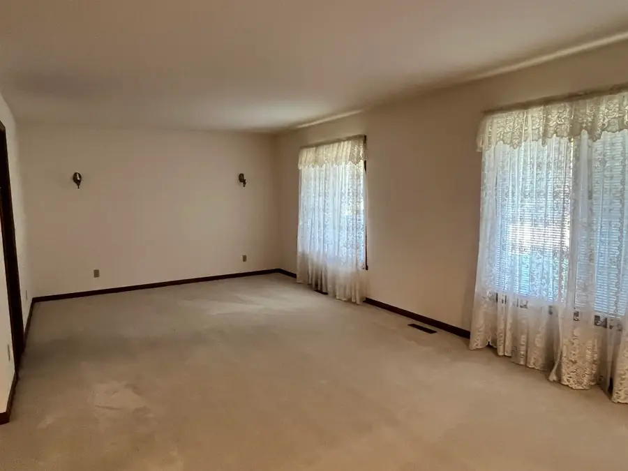 1842 Madron Road, Rockford, IL 61107 - #3