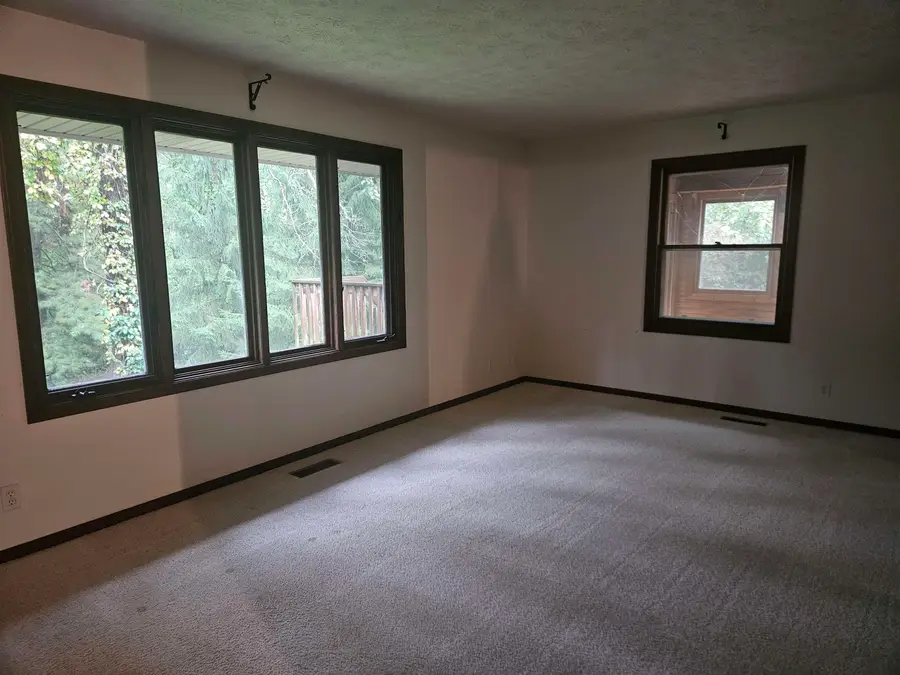 7515 Chantelle Lane, Roscoe, IL 61073 - #3