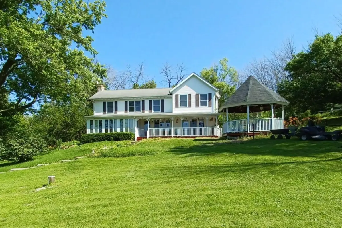 4779 US ROUTE 20 E, Stockton, IL 61085 - #1