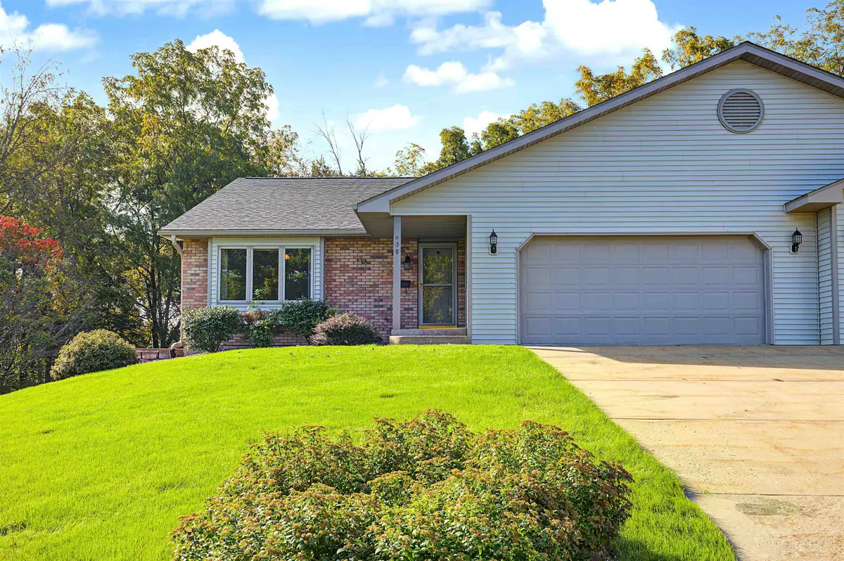 809 Shadow Bluff Drive, Galena, IL 61036 - #1