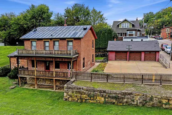 120 Meeker Street, GALENA, IL 61036