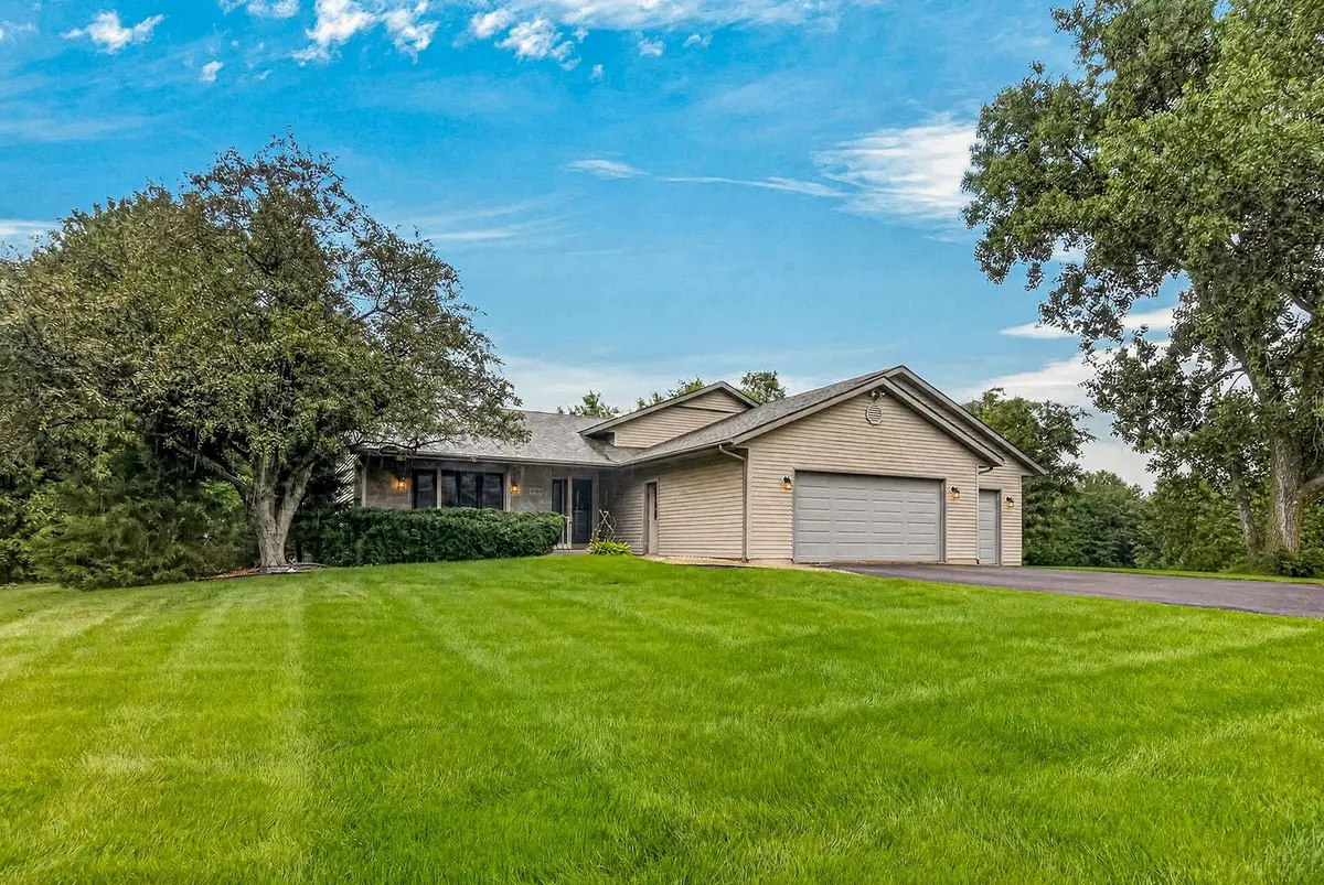 8483 E CARDINAL Lane, Stillman Valley, IL 61084 - #1