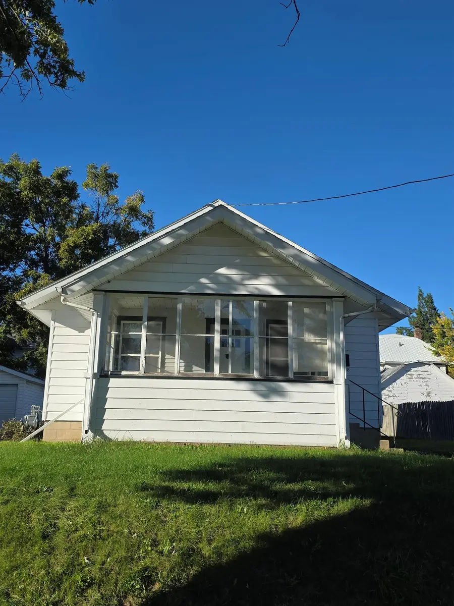 828 W Homer, Freeport, IL 61032 - #2