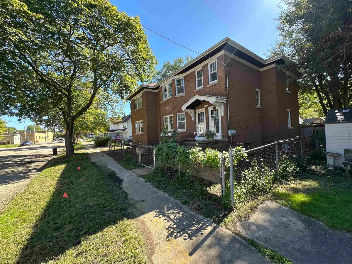 1011 15th Avenue, Rockford, IL 61104 - #1