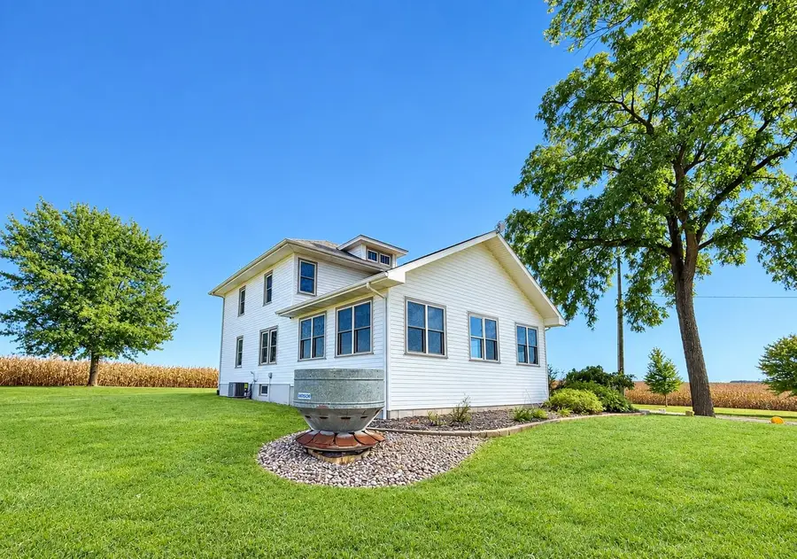1357 IL Rt 78, Stockton, IL 61085 - #2