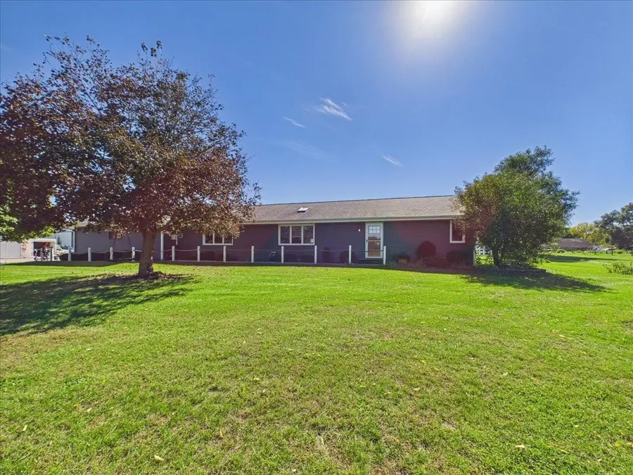 2333 Fischer Road, South Beloit, IL 61080 - #3