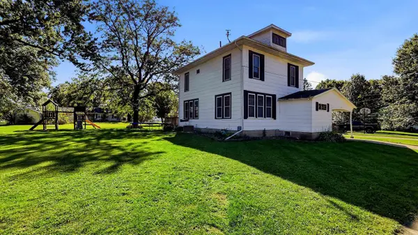 109 James Street, WARREN, IL 61087