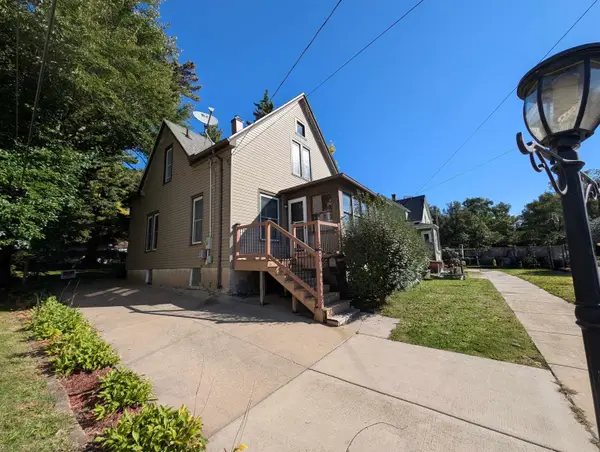 2016 Hutchins Avenue, ROCKFORD, IL 61104