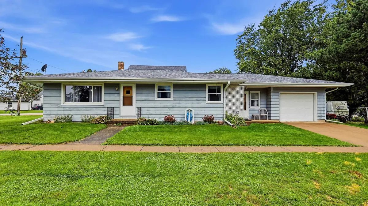 101 Clark Street, Warren, IL 61087 - #1