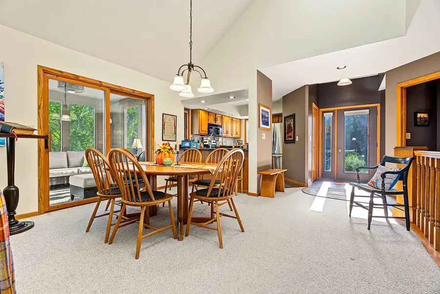 8 Rock Cove Lane, Galena, IL 61036 - #3