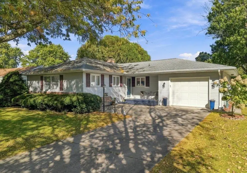 408 Sunset Lane, Mount Morris, IL 61054 - #1