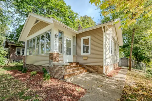 2011 Douglas Street, ROCKFORD, IL 61103