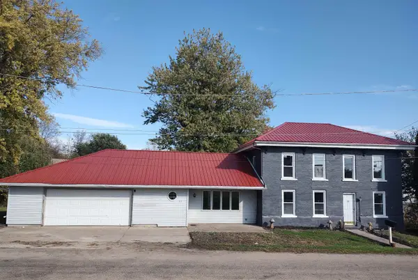 110 N Water Street, WARREN, IL 61087