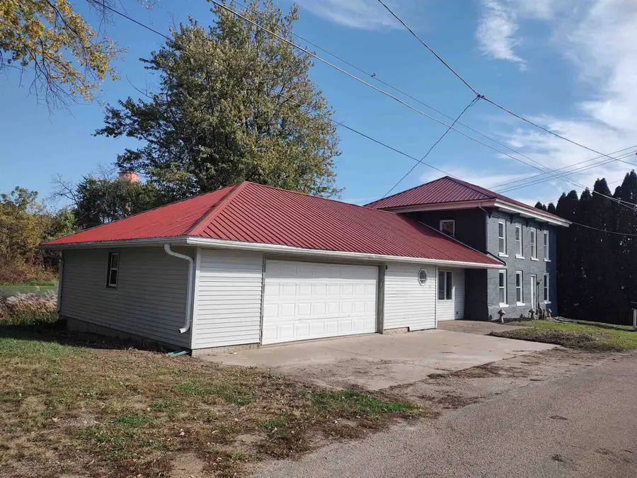 110 N Water Street, Warren, IL 61087 - #3