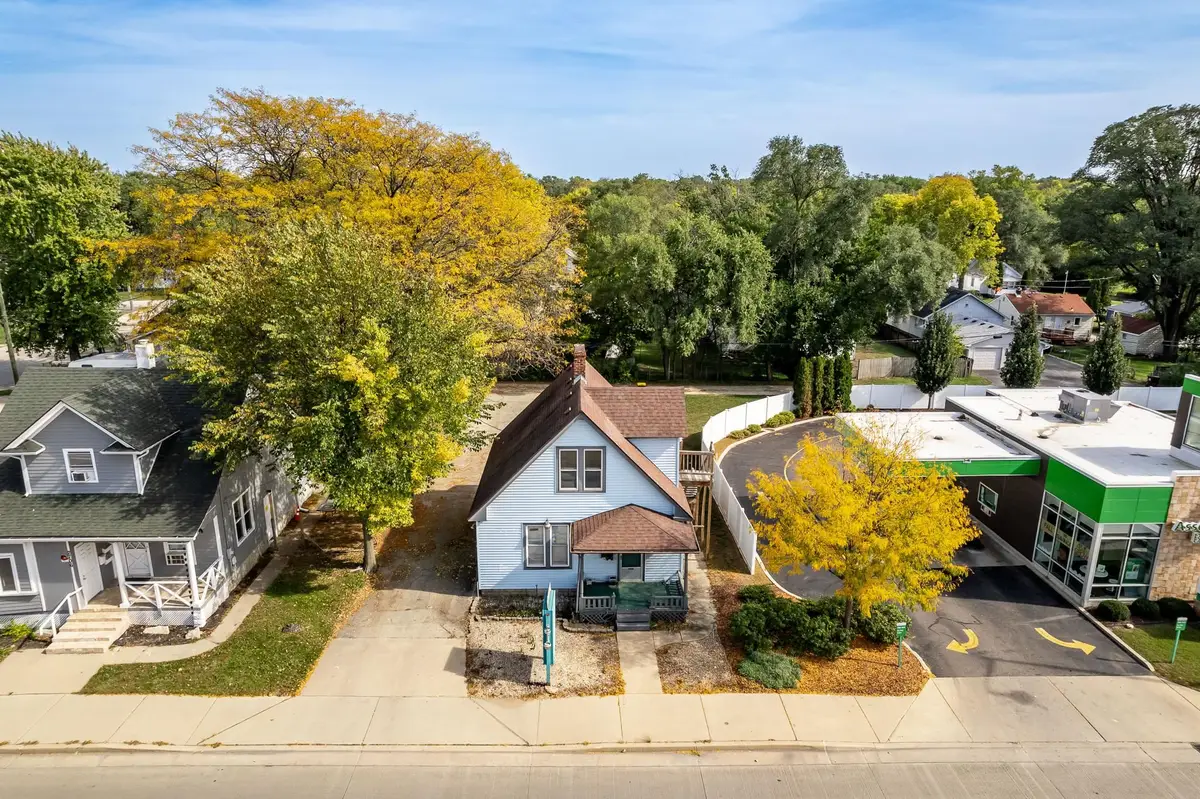 2710 11th Street, Rockford, IL 61109 - #1