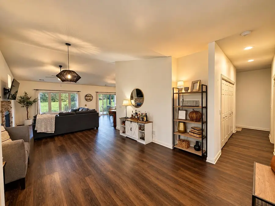 6247 Parks Edge Drive, Loves Park, IL 61111 - #3