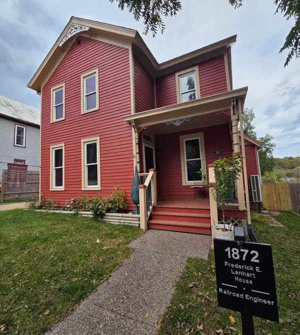 203 Park Avenue, GALENA, IL 61036