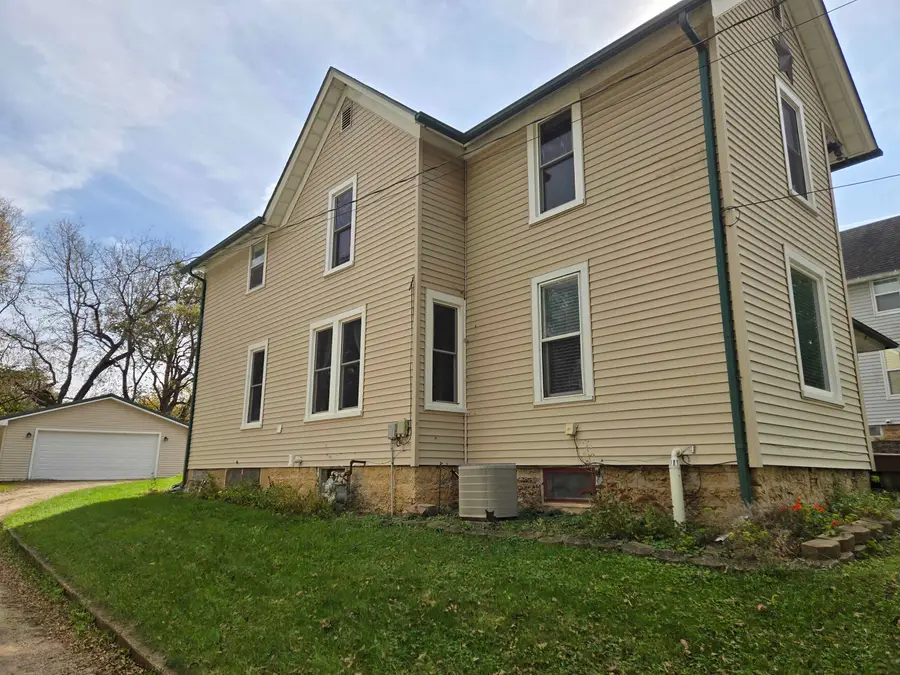 107 N Strickler Avenue, Mount Carroll, IL 61053 - #2