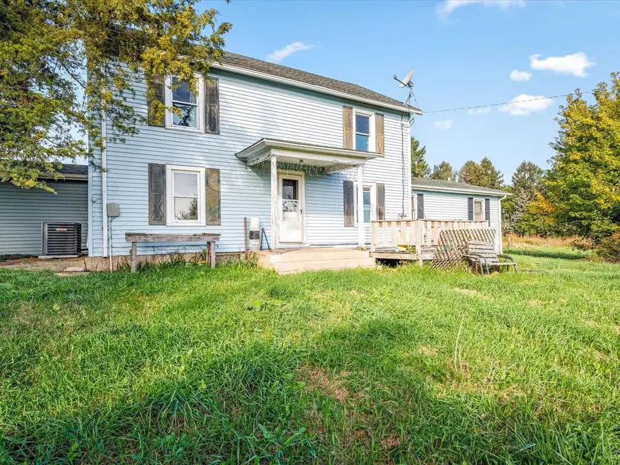 5793 W Town Line Road, Leaf River, IL 61047 - #2