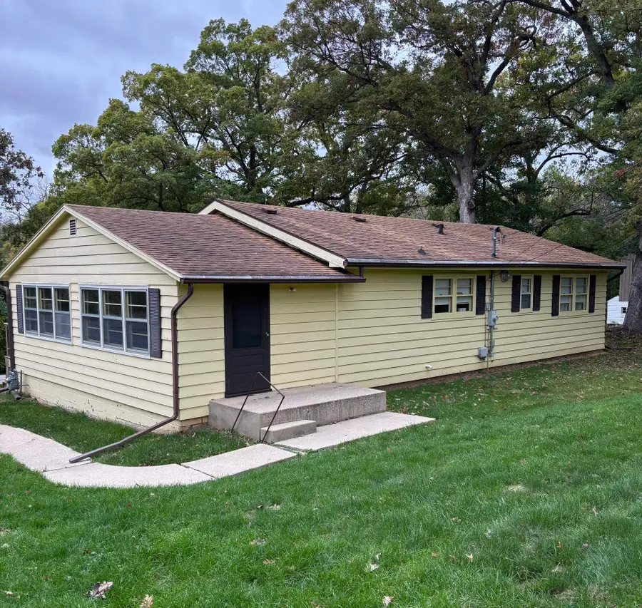 1741 S Demeter, Freeport, IL 61032 - #3