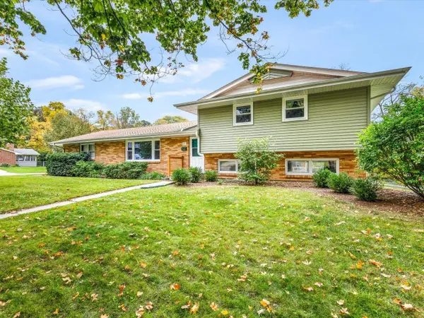 423 Wood Road, ROCKFORD, IL 61107